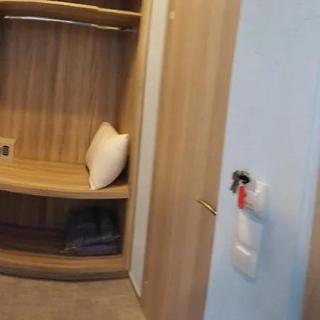 Koula 2-petros Apartman *